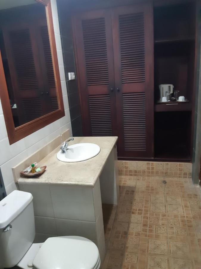Hotel Zaitun Selaparang Đảo Đảo Lombok Ngoại thất bức ảnh